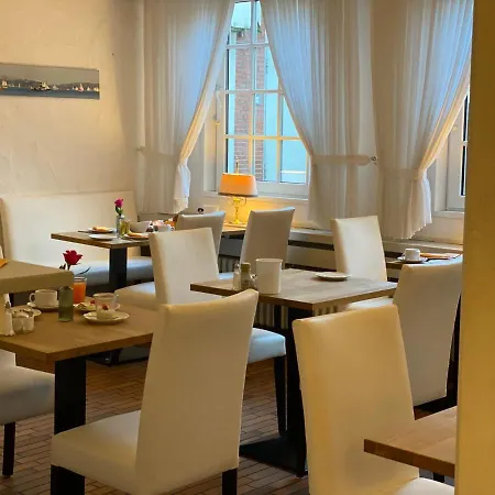 Flensburger Hof ホテル 3*