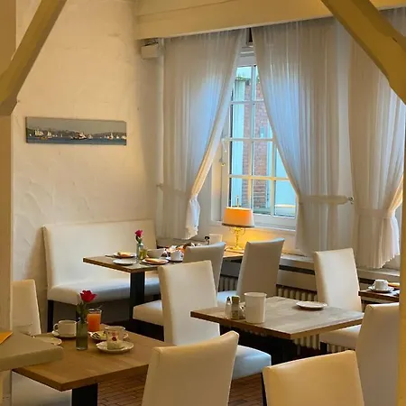 Flensburger Hof ホテル